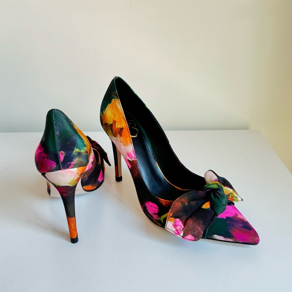 TED BAKER, NEW, Floral Stiletto